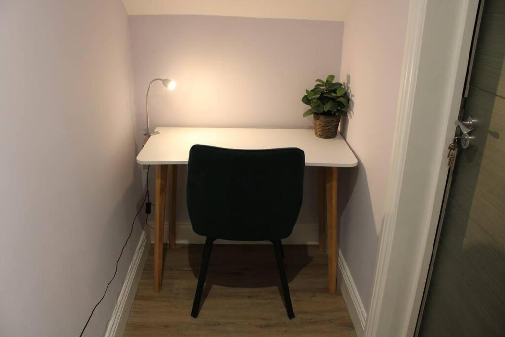 5 Star Apartment London Eksteriør billede